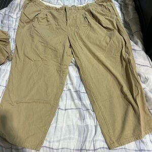 Classic Men's Khaki Chinos